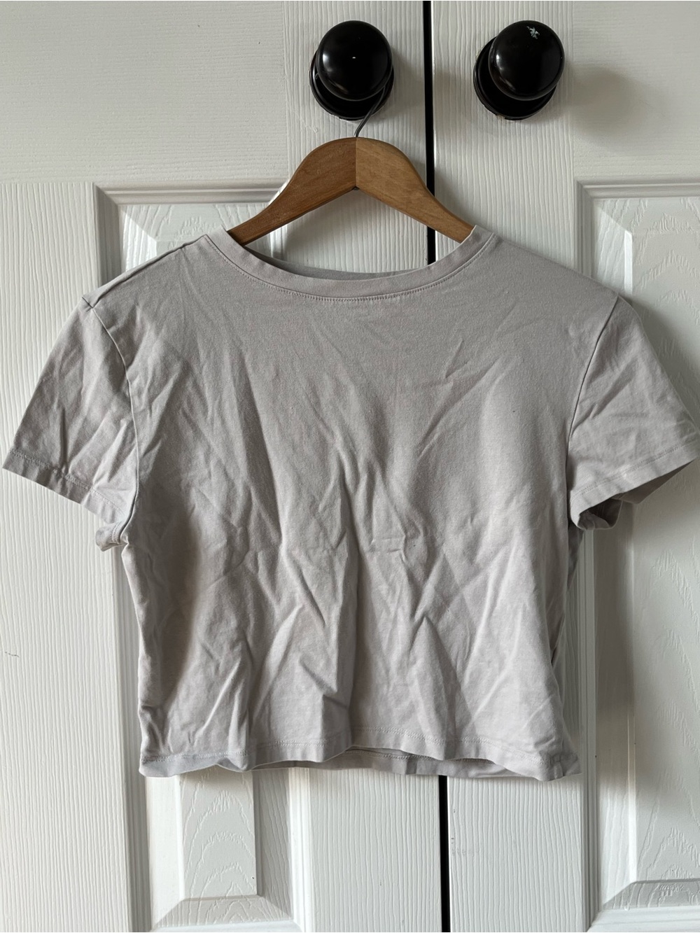 DIVIDED Girls Light Gray Baby Tee